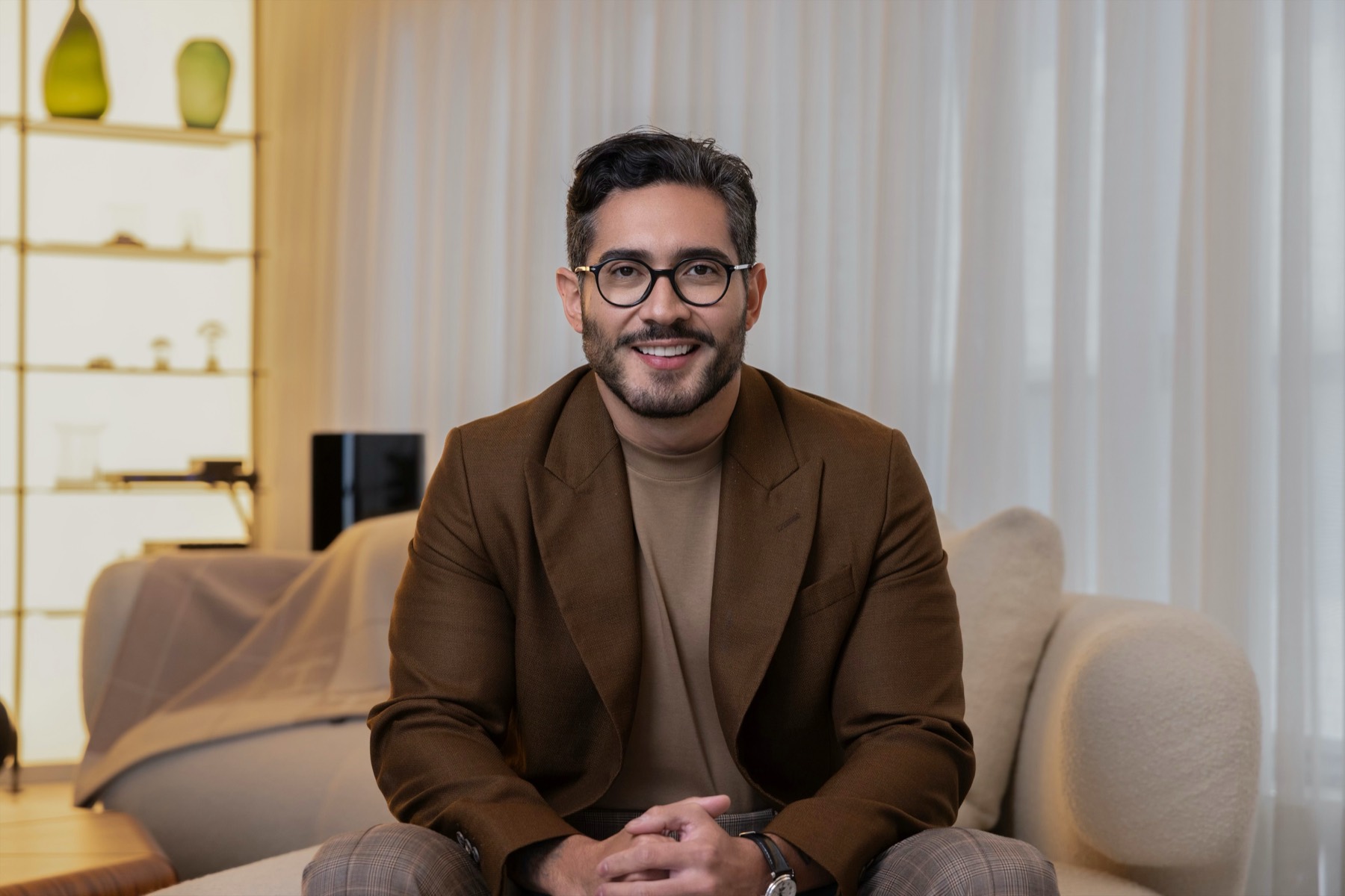 Dr. Guilherme Rocha em seu Ateliê, em São Paulo